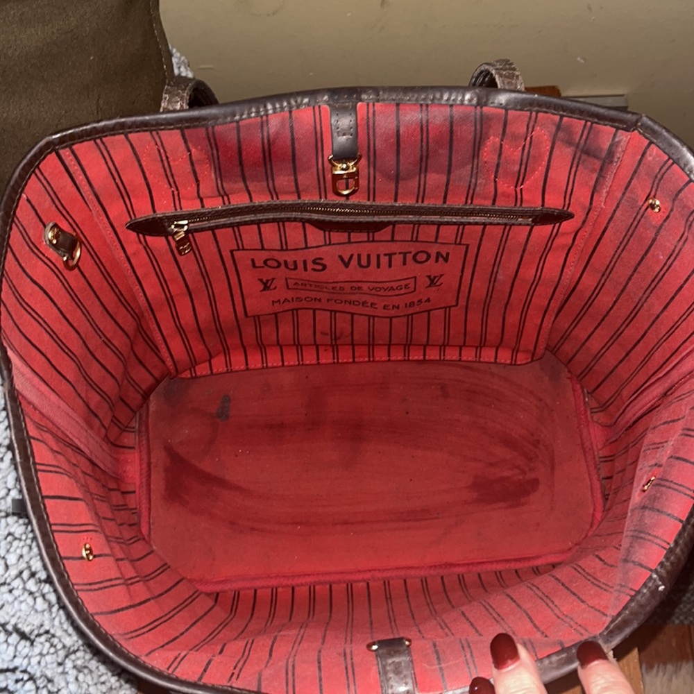 Louis Vuitton Brown Checkered Shoulder Bag - Picture 3 of 13